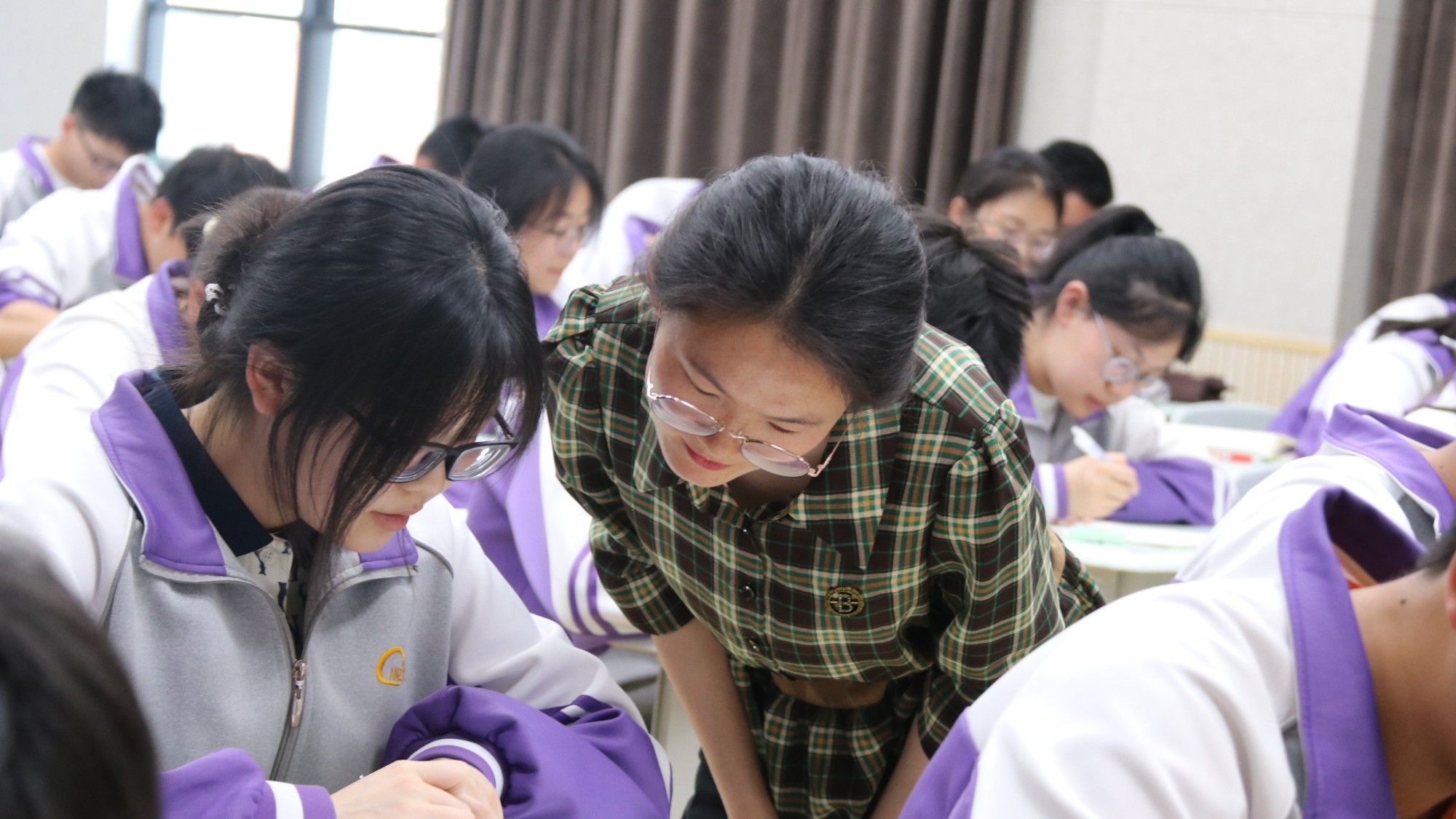 1748488287181025304.jpg 8.jpg