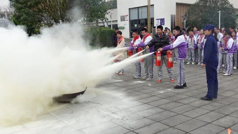 1775117308904071552.jpg 640 (7).jpg